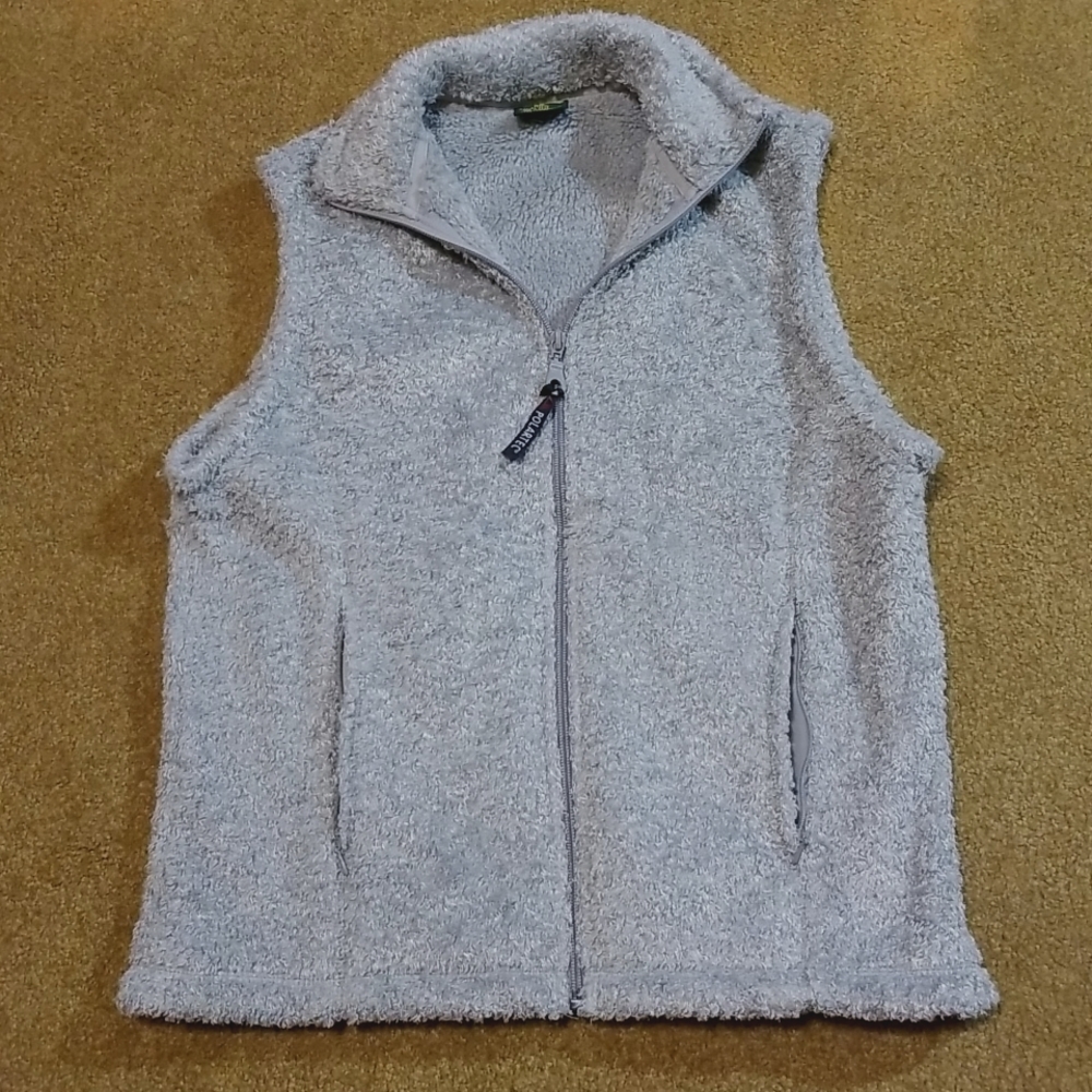 CABELA'S furry zip up Vest